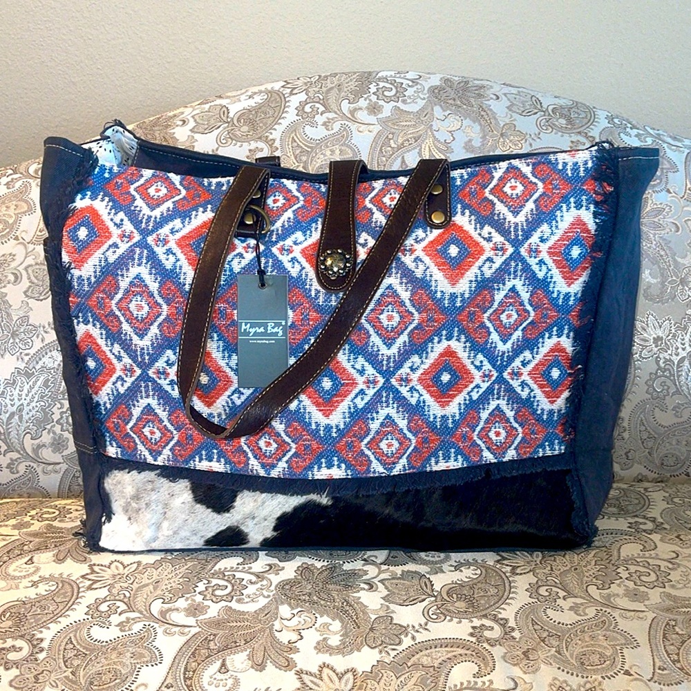 MYRA-"BONHOMIE WEEKENDER BAG"